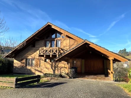 Ihr neues Zuhause - Haus kaufen in Kusel - Grundsolides Einfamilienhaus im Landhausstil in sonniger Lage 