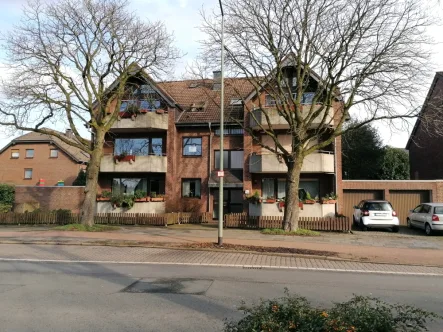 Vorderansicht - Wohnung kaufen in Duisburg - Hochwertige 3- Zimmerwohnung mit Balkon und Garage in Wehofen