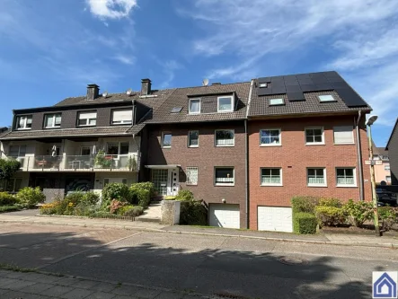 Hinsel-Front2 - Haus kaufen in Essen - Begehrte Wohnlage+Solides Bauwerk+Toller Garten+Generationengeeignet