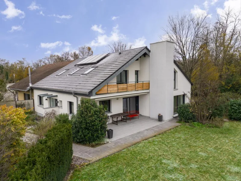Titelbild - Haus kaufen in Frankenthal - ** Kernsaniertes, neuwertiges Ein- bis Zweifamilienhaus ** hochwertige Ausstattungen!