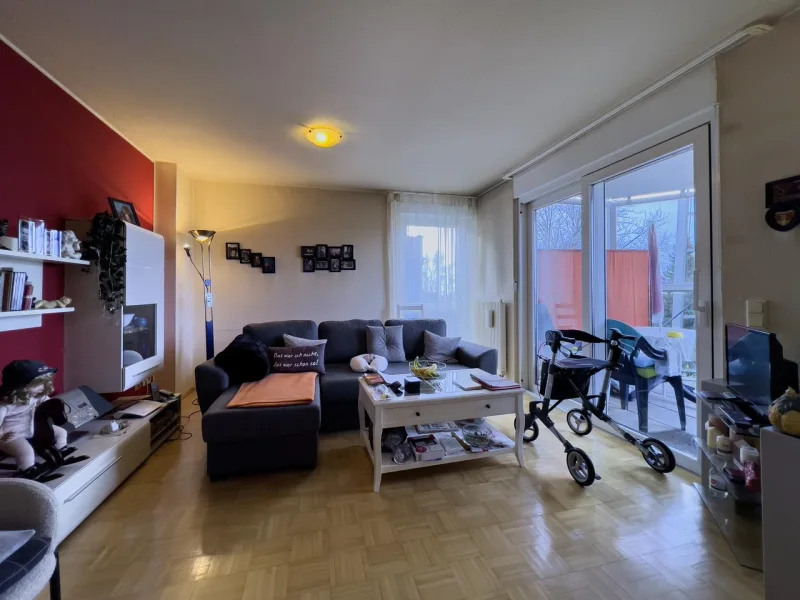 Wohn- Esszimmer Loggia - Wohnung kaufen in Solingen - Barrierefrei // Zentrale Lage mit großer Loggia