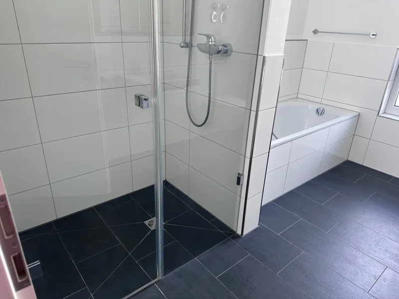 Badezimmer Ansicht 3