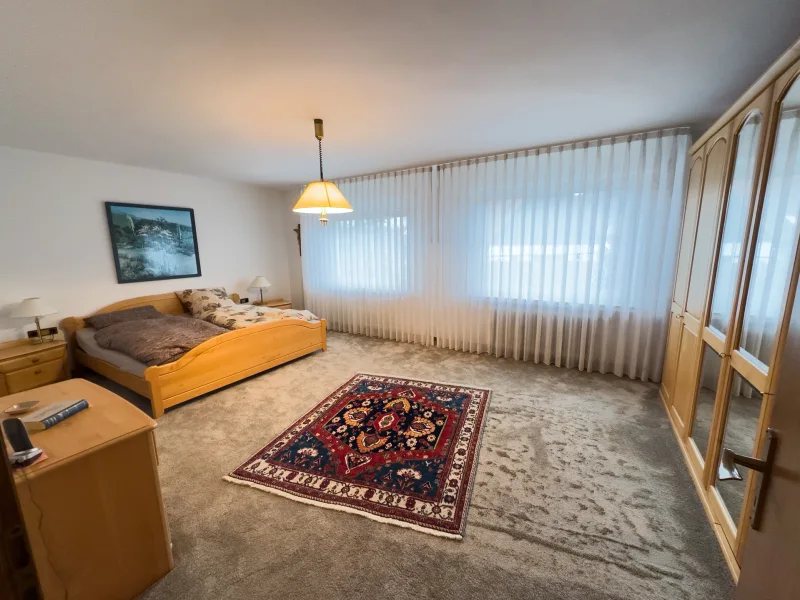 Schlafzimmer 2 OG