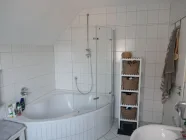 schöner Eckbadewanne