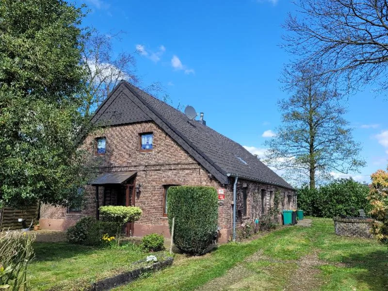  - Haus kaufen in Bedburg-Hau - ehem. Kleinbauernhaus - Katstelle im ländl. Außenbereich  --VERKAUFT  !! --