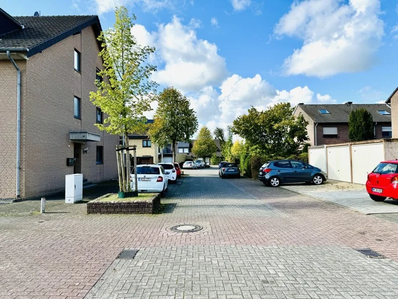 Hoeningerstraße 4 (1)