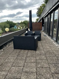 Terrasse - Wohnung kaufen in Bergisch Gladbach - 3-Zimmerwohnung mit riesengroßer Terrasse als Kapitalanlage zu verkaufen!