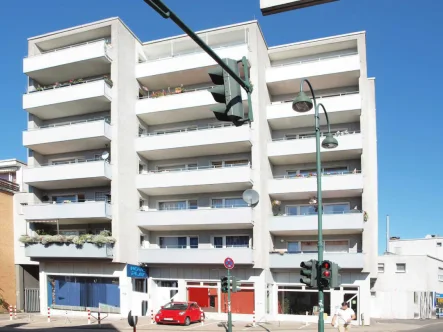 Hausansicht - Wohnung mieten in Leverkusen - Zentrale, helle 2- Zimmer Wohnung in Opladen