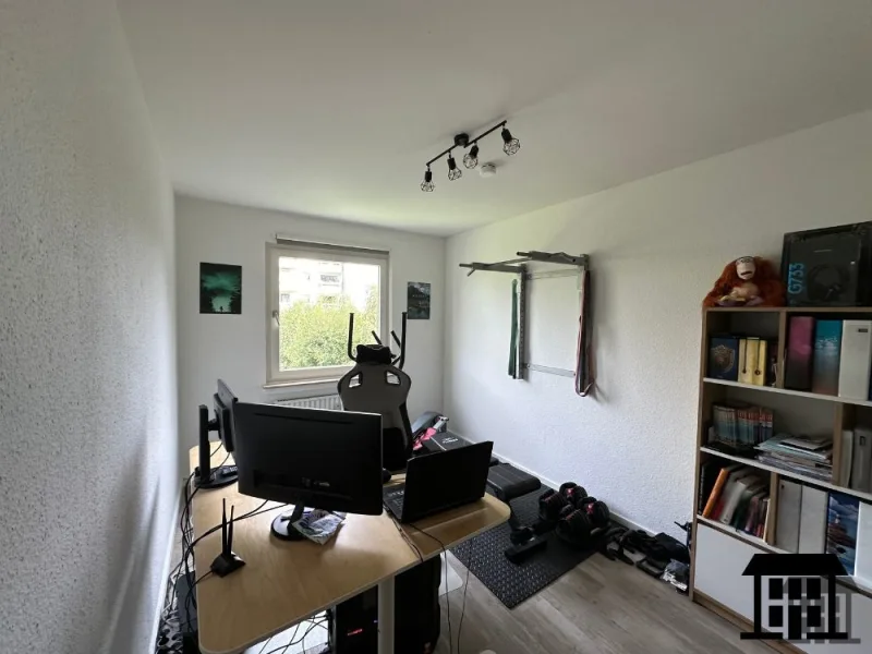 Büro- bzw. Schlafzimmer