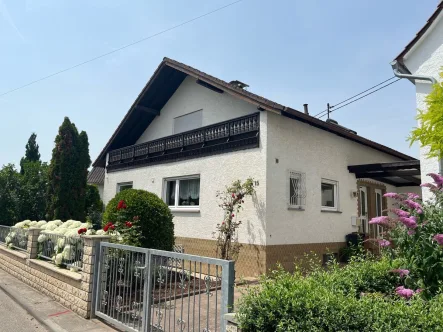 Ansicht - Haus kaufen in Stadecken-Elsheim - Stadecken/Elsheim - freistehendes Einfamilienhaus in sonniger und familienfreundlicher Wohnlage