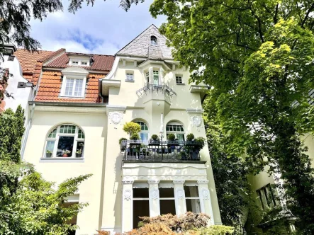 Wunderschönes Jugendstil-Baudenkmal - Haus kaufen in Bad Honnef - Eines der schönsten Baudenkmäler in Bad Honnef. stilvoll modernisiert