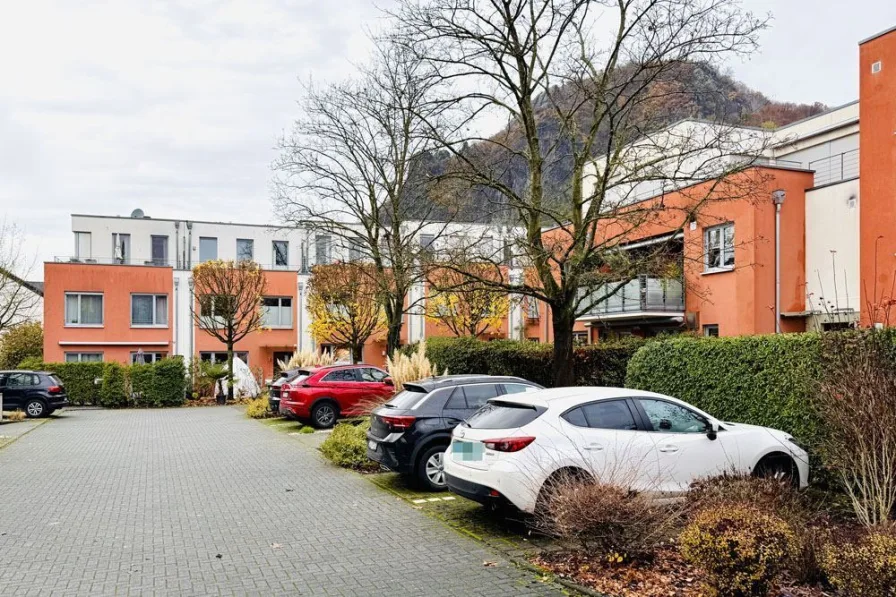 Neuwertige Wohnung mit Garten - Wohnung mieten in Bad Honnef - Ruhe in Mitten der Vielfalt. Neuwertige Wohnung mit Garten