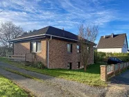 Bungalow auf großem Sonnengrundstück