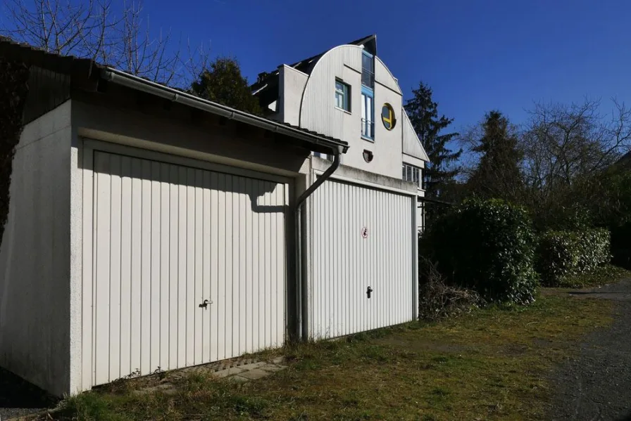 Möglichkeit eine Garage zu errichten