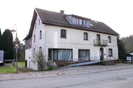 Bild1 - Zinshaus/Renditeobjekt kaufen in Ruppichteroth - Mehrfamilienhaus in zentraler Lage von Ruppichteroth-Schönenberg