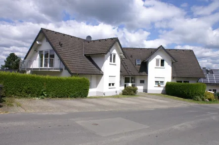 Bild1 - Wohnung mieten in Nümbrecht - 2-Zimmer-Wohnung mit Terrasse in ruhiger Vorortlage von Nümbrecht