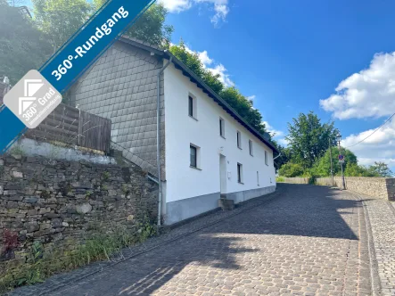 Ansicht - Haus kaufen in Hellenthal - Handwerker aufgepasst! Wohnhaus in Reifferscheid