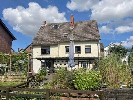 Ansicht - Haus kaufen in Vettweiß - Wohnen mit zwei Einheiten