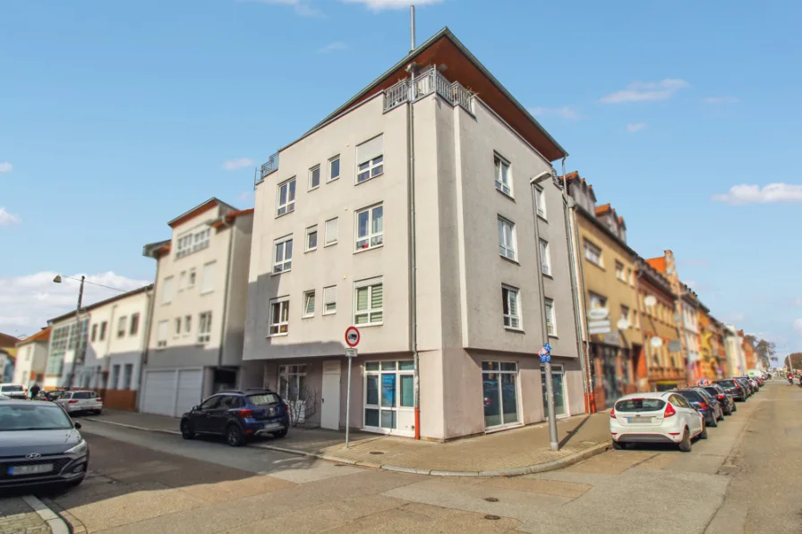 Hausansicht - Büro/Praxis kaufen in Mannheim / Neckarau - Gewerbeeinheit in zentraler Lage Mannheim-Neckaraus