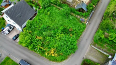 Drohnenansicht - Grundstück kaufen in Lug - 468m² Baugrundstück in Lug für Ihren Wohntraum