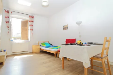 Wohnzimmer - Wohnung mieten in Ludwigshafen am Rhein / Friesenheim - Gemütliche 2-ZKB-Wohnung in ruhiger Lage von Ludwigshafen-Friesenheim