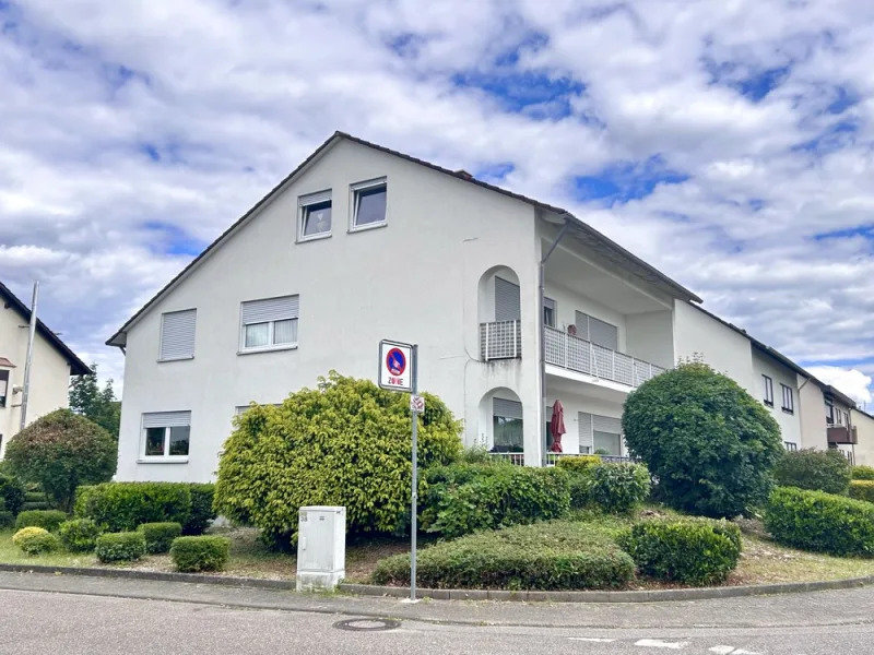 Hausansicht - Haus kaufen in Herxheim bei Landau/Pfalz - Gepflegtes Mehrfamilienhaus in zentraler und toller Lage von Herxheim