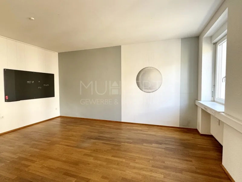 Büro 1