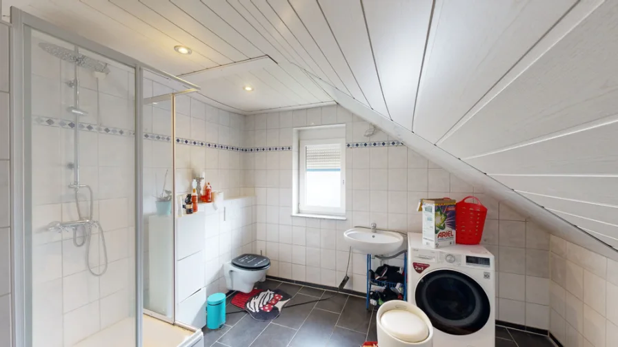 Badezimmer DG