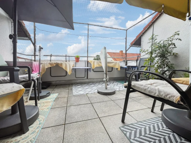 Terrasse - Wohnung kaufen in Altrip - Geräumige Maisonettewohnung in Parknähe