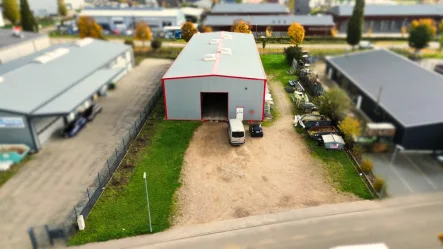 Vorderansicht - Halle/Lager/Produktion kaufen in Rülzheim - Top-Investitionsmöglichkeit in Rülzheim: Moderne Industriehalle auf 1500 m² Grundstück zu verkaufen