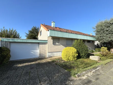 Straßenansicht - Haus kaufen in Dannstadt-Schauernheim / Schauernheim - Traumhaftes Architektenhaus in Dannstadt-Schauernheim