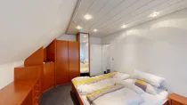 Schlafzimmer DG