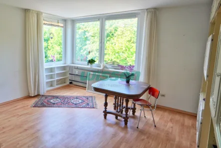Wohnzimmer - Wohnung kaufen in Bad Neuenahr - Ahrweiler - Single Wohnung im Kurviertel