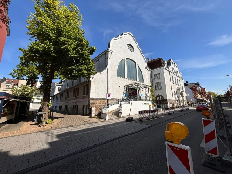 Außenansicht - Zinshaus/Renditeobjekt kaufen in Neuwied - Denkmalgeschütztes Objekt mit historischer Vergangenheit