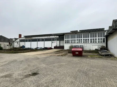 Außenansicht - Halle/Lager/Produktion mieten in Kruft - Kalthalle mit top Verkehrsanbindung