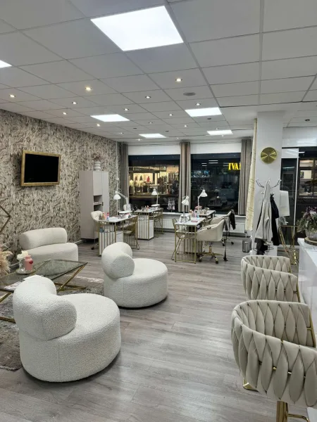 Lounge - Laden/Einzelhandel mieten in Koblenz - Top-geführte Beauty Lounge: Sofort übernehmen und starten