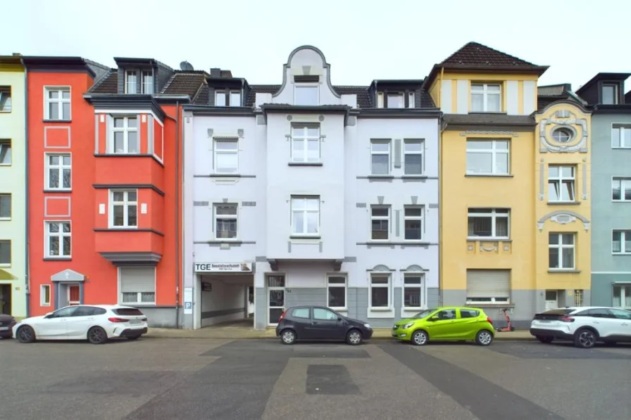 Strassenansicht - Wohnung kaufen in Essen - Attraktive, modernisierte ETW im Herzen von Rüttenscheid