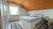 Schlafzimmer im DG