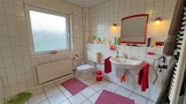 Badezimmer im DG