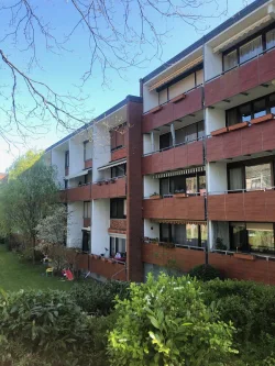 Außenansicht - Wohnung kaufen in Sankt Augustin - SANKT AUGUSTIN schöne, helle 3 Zimmer-Eigentumswohnung mit ca. 77 m² Wfl. Küche, Diele, Bad, Balkon.