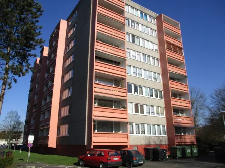 Hausansicht - Wohnung kaufen in Lohmar - LOHMAR-Zentrum, 1 Zi.- Appartement; gut vermietet, ca. 27 m² Wfl., mit Balkon und Keller