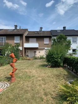 Rückansicht - Haus kaufen in Sankt Augustin - SANKT AUGUSTIN, schönes Einfamilien-Reihenhaus, 4 Zimmer, ca. 140 m² WNfl, Keller, Garten, Garage