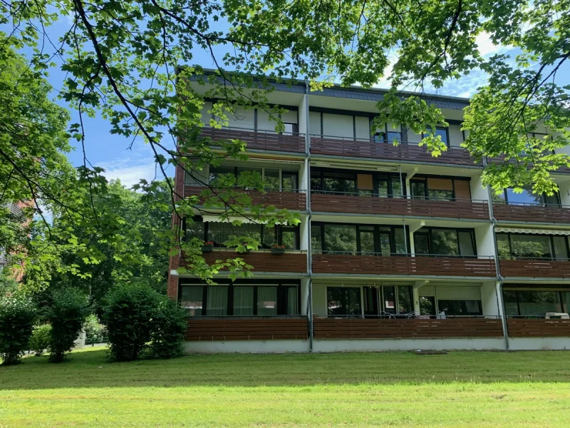 Rückansicht - Wohnung kaufen in Sankt Augustin - SANKT AUGUSTIN schöne, helle 2 Zimmer-Eigentumswohnung mit ca. 64 m² Wfl. Küche, Diele, Bad, Balkon.