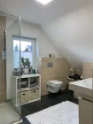 Badezimmer im OG