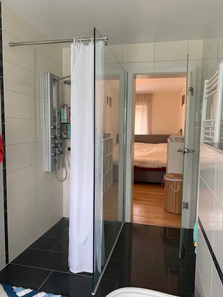 Badezimmer im EG