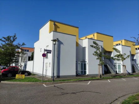 Wohnanlage Am Krenzelsberg - Wohnung kaufen in Saarbrücken - 3-ZKB Maisonette-Wohnung mit Dachterrasse und Stellplatz