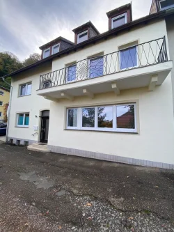 Front - Wohnung kaufen in Saarbrücken / Sankt Arnual - St. Arnual Winterberg - 4 ZKB DG Wohnung, als Maisonette ausbaubar