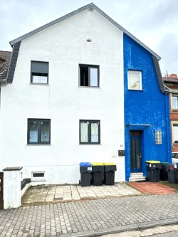 Gebäude - Haus kaufen in Saarbrücken / Gersweiler - Gepflegtes Zweifamilienhaus in guter Lage von Gersweiler