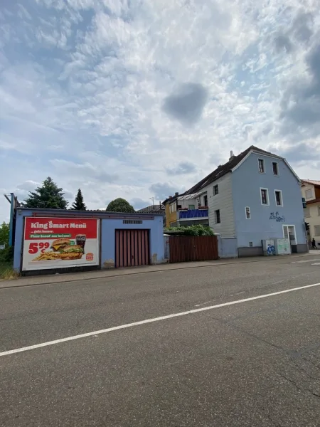 Garagen - Haus kaufen in St. Ingbert - Gepflegtes Mehrfamilienhaus in St. Ingbert-Mitte