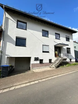 Haus - Wohnung mieten in Nonnweiler - Helle 3-ZKB Wohnung mit Einbauküche, Stellplatz und Garten